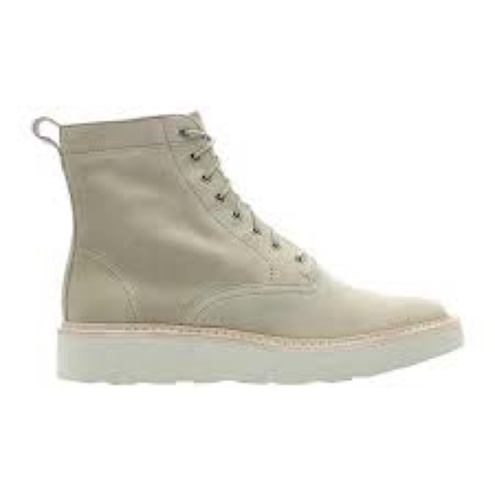 Clarks Trace Pine Lace-Up Boots in Sand Suede